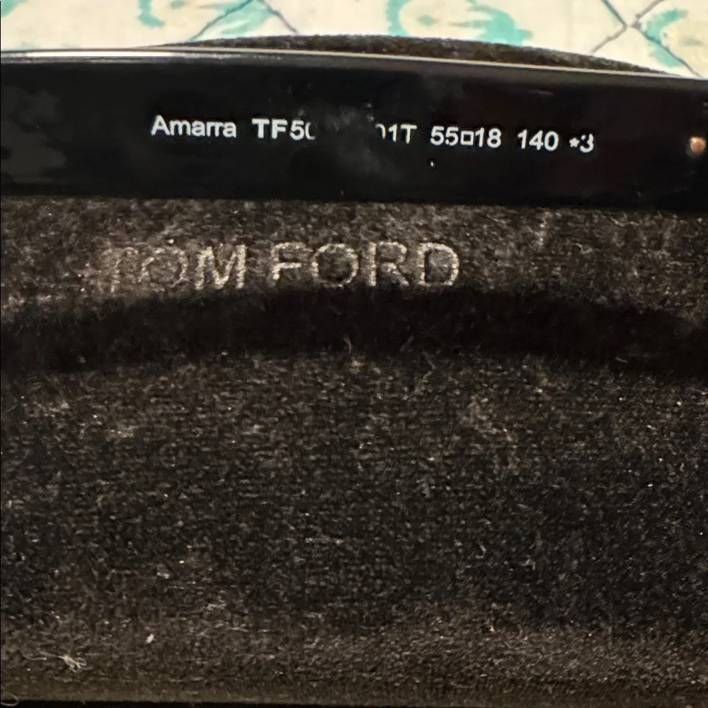 Tom Ford black Frame Sunglasses - Picture 3 of 13